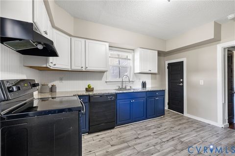 Tiny photo for 618 E Gladstone Avenue, Richmond, VA 23222 (MLS # 2528908)