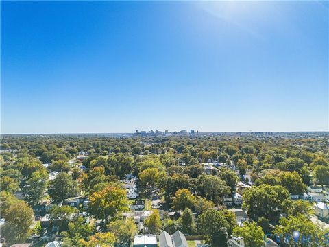 Tiny photo for 618 E Gladstone Avenue, Richmond, VA 23222 (MLS # 2528908)