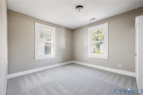 Tiny photo for 618 E Gladstone Avenue, Richmond, VA 23222 (MLS # 2528908)