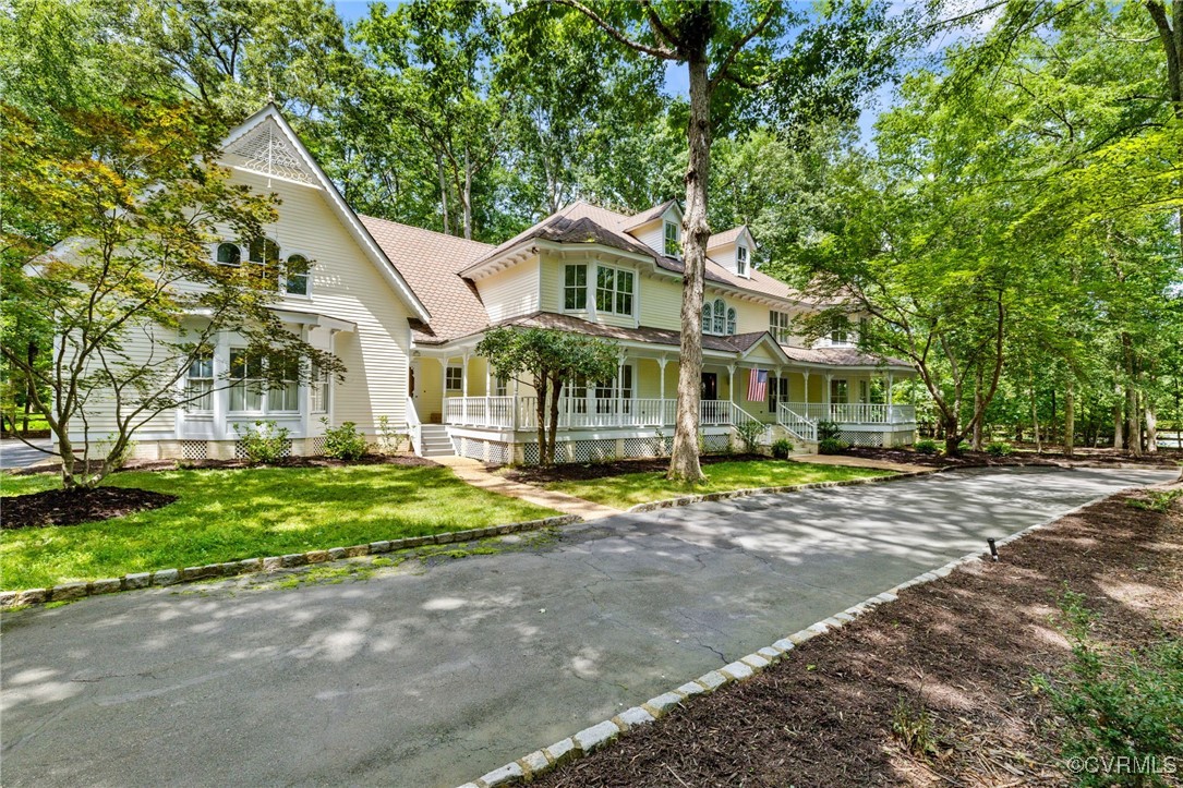 9716 Old Country Trace