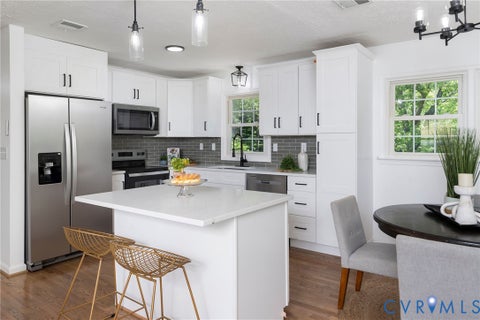 Tiny photo for 2208 Banbury Street, Charlottesville, VA 22901 (MLS # 2626465)