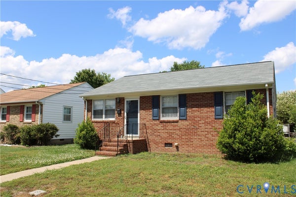 206 FAIRFAX AVE, COLONIAL HEIGHTS, VA 23834 - Image cfc30abca0c789361f87e9d93d51e703/736804346