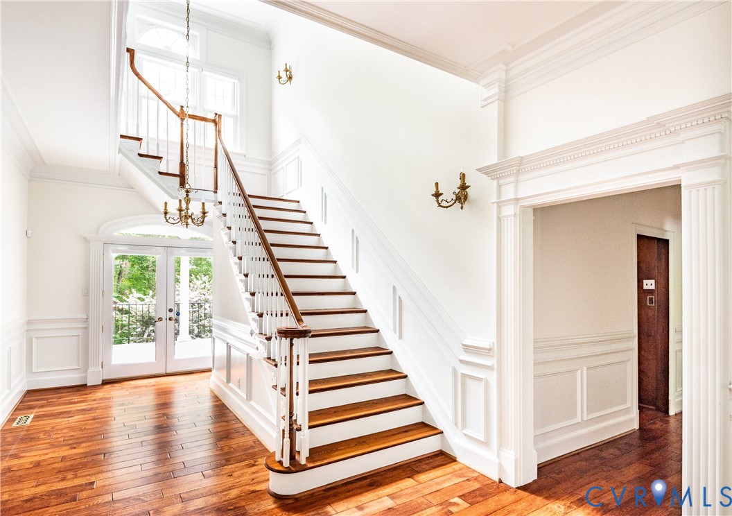 209 Dryden Lane