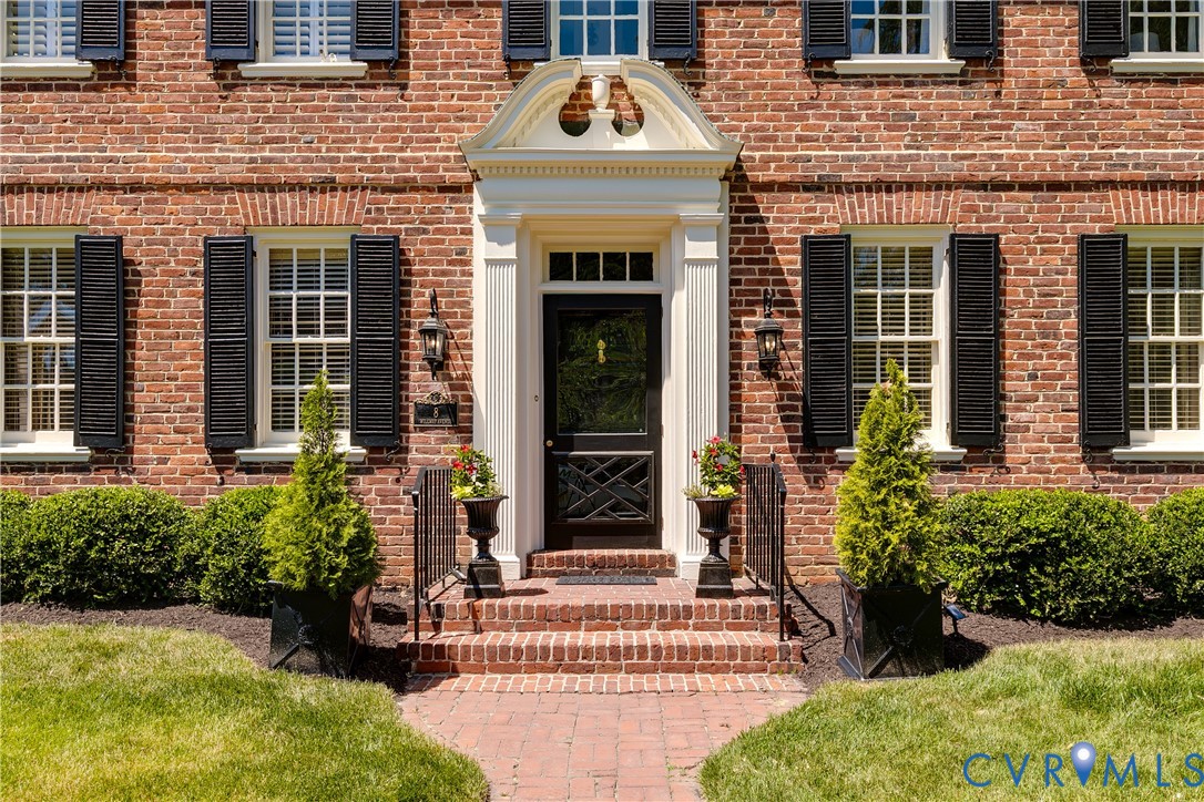 8 Willway Avenue