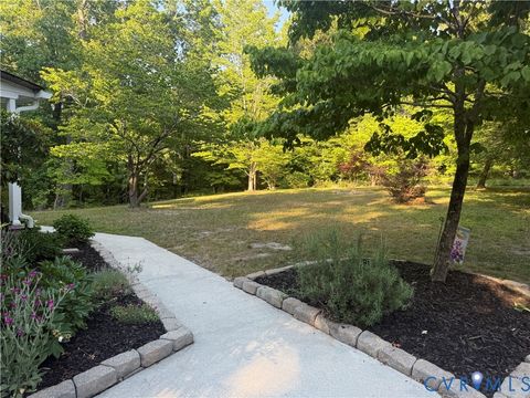 Tiny photo for 13300 Taylor Drive, Disputanta, VA 23842 (MLS # 2613764)