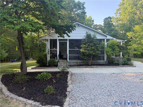 Tiny photo for 13300 Taylor Drive, Disputanta, VA 23842 (MLS # 2613764)