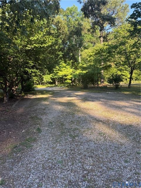 Tiny photo for 13300 Taylor Drive, Disputanta, VA 23842 (MLS # 2613764)