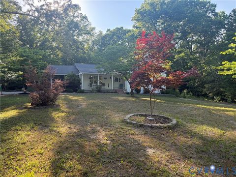 Tiny photo for 13300 Taylor Drive, Disputanta, VA 23842 (MLS # 2613764)