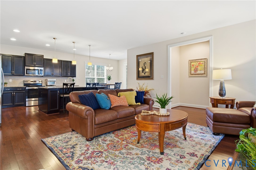 2409 Gold Leaf Circle