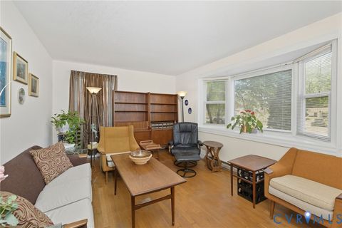 Tiny photo for 7603 Hawthorne Avenue, Richmond, VA 23227 (MLS # 2527741)