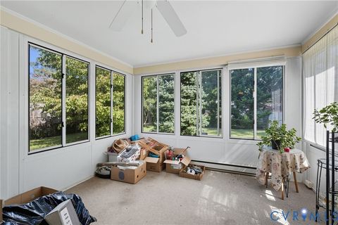 Tiny photo for 7603 Hawthorne Avenue, Richmond, VA 23227 (MLS # 2527741)