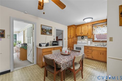 Tiny photo for 7603 Hawthorne Avenue, Richmond, VA 23227 (MLS # 2527741)