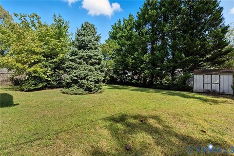 Tiny photo for 7603 Hawthorne Avenue, Richmond, VA 23227 (MLS # 2527741)