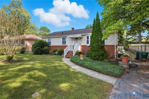 Photo of 7603 Hawthorne Avenue, Richmond, VA 23227 (MLS # 2527741)
