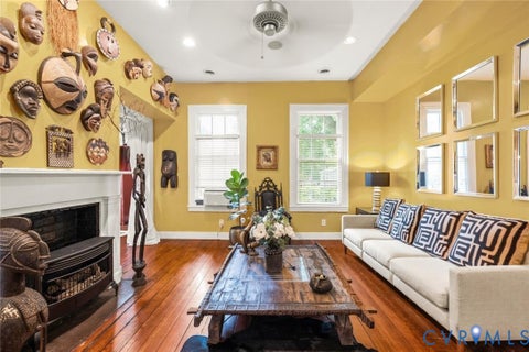 Tiny photo for 416 W Washington Street, Petersburg, VA 23803 (MLS # 2626455)