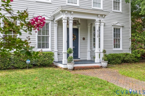 Photo of 416 W Washington Street, Petersburg, VA 23803 (MLS # 2626455)