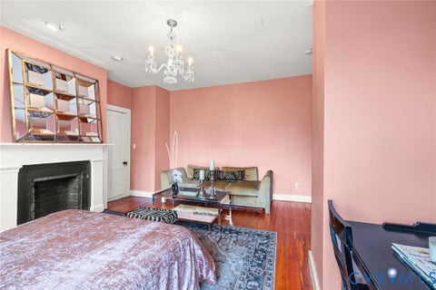 Tiny photo for 416 W Washington Street, Petersburg, VA 23803 (MLS # 2626455)