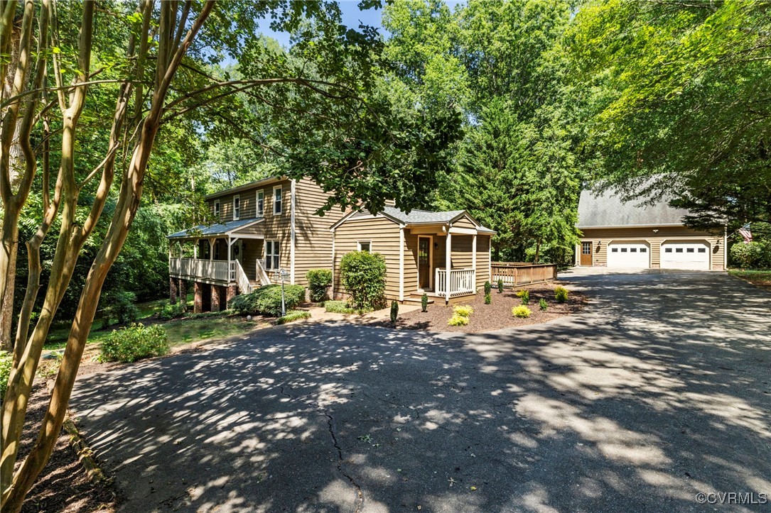 Powhatan, Virginia 23139, United States, 4 Bedrooms Bedrooms, ,3 BathroomsBathrooms,Residential,Pending,167871