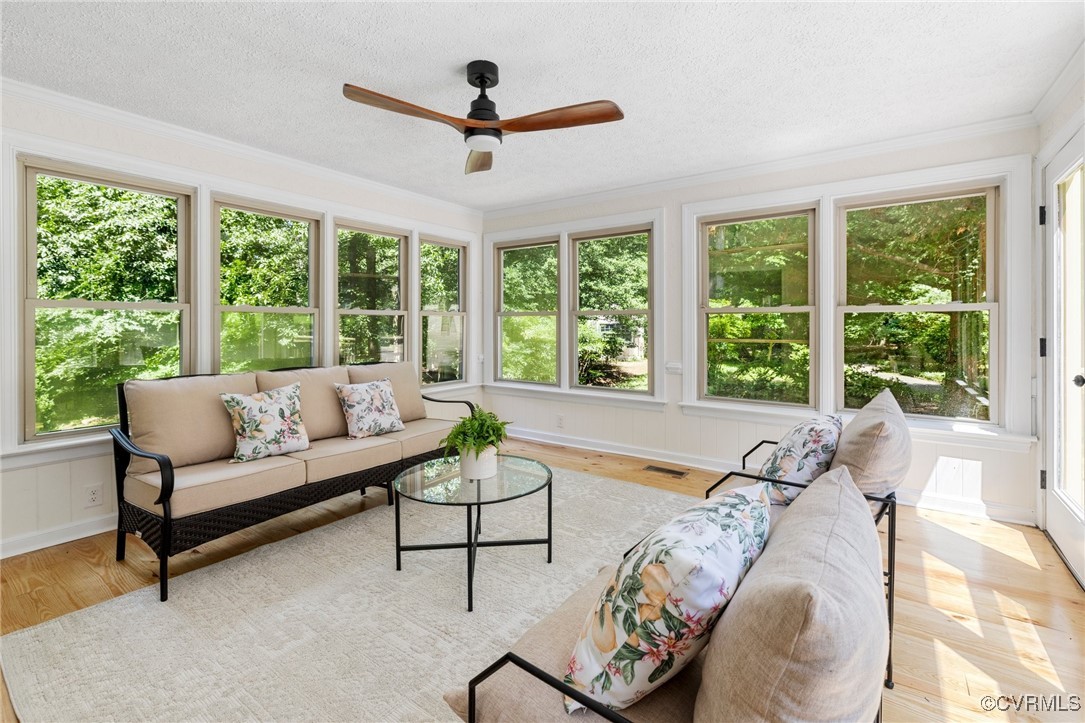 Powhatan, Virginia 23139, United States, 4 Bedrooms Bedrooms, ,3 BathroomsBathrooms,Residential,Pending,167871