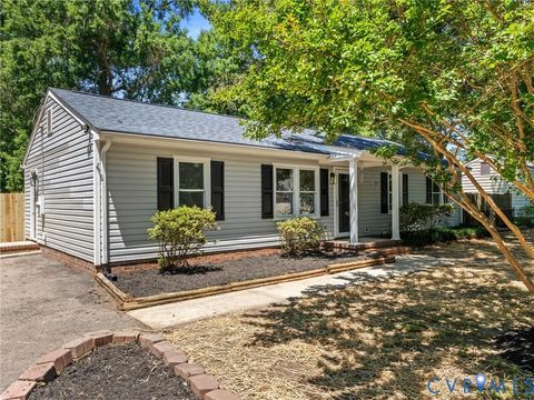 Tiny photo for 21304 Hampton Avenue, Petersburg, VA 23803 (MLS # 2615119)