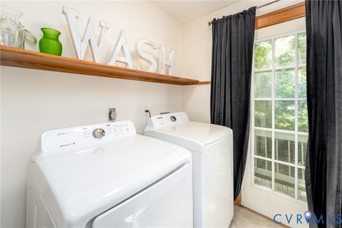 Tiny photo for 18 Seminole Trail, Palmyra, VA 22963 (MLS # 2612319)