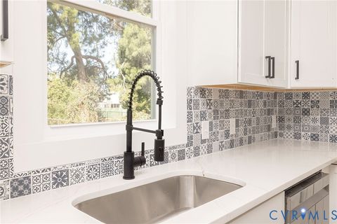 Tiny photo for 510 Byrne Street, Petersburg, VA 23803 (MLS # 2530527)