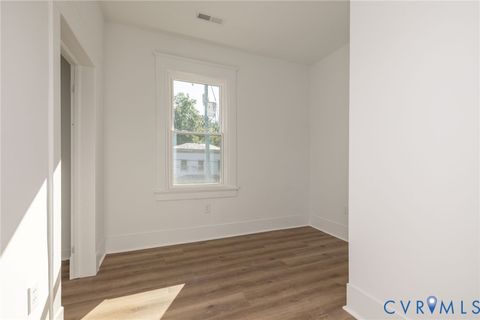 Tiny photo for 510 Byrne Street, Petersburg, VA 23803 (MLS # 2530527)