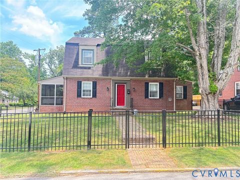Photo of 101 State Street, Emporia, VA 23847 (MLS # 2616250)