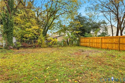 Tiny photo for 109 N Dunlop Street, Petersburg, VA 23803 (MLS # 2530198)