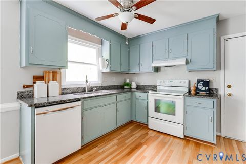 Tiny photo for 6106 Duck Cove Road, Midlothian, VA 23112 (MLS # 2609574)