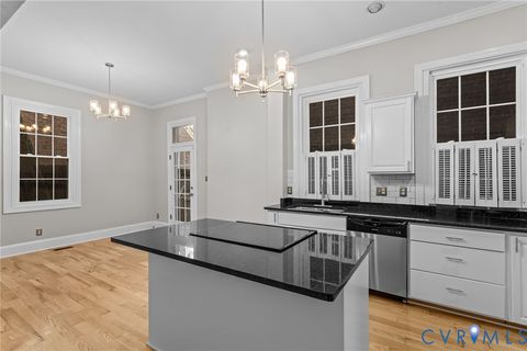 Tiny photo for 308 N Lombardy Street, Richmond, VA 23220 (MLS # 2530604)