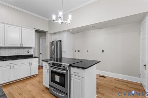 Tiny photo for 308 N Lombardy Street, Richmond, VA 23220 (MLS # 2530604)