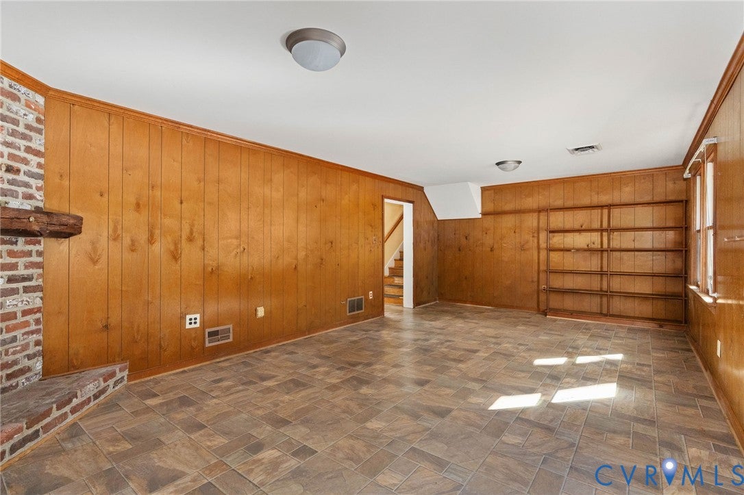 7732 Surreywood Drive