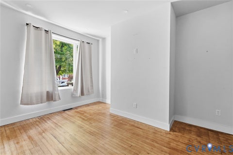 Tiny photo for 2905 W Grace Street, Richmond, VA 23221 (MLS # 2625838)