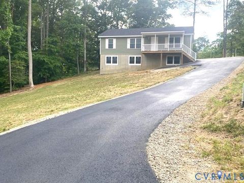 Photo of 26274 Austrian Drive, Ruther Glen, VA 22546 (MLS # 2613219)