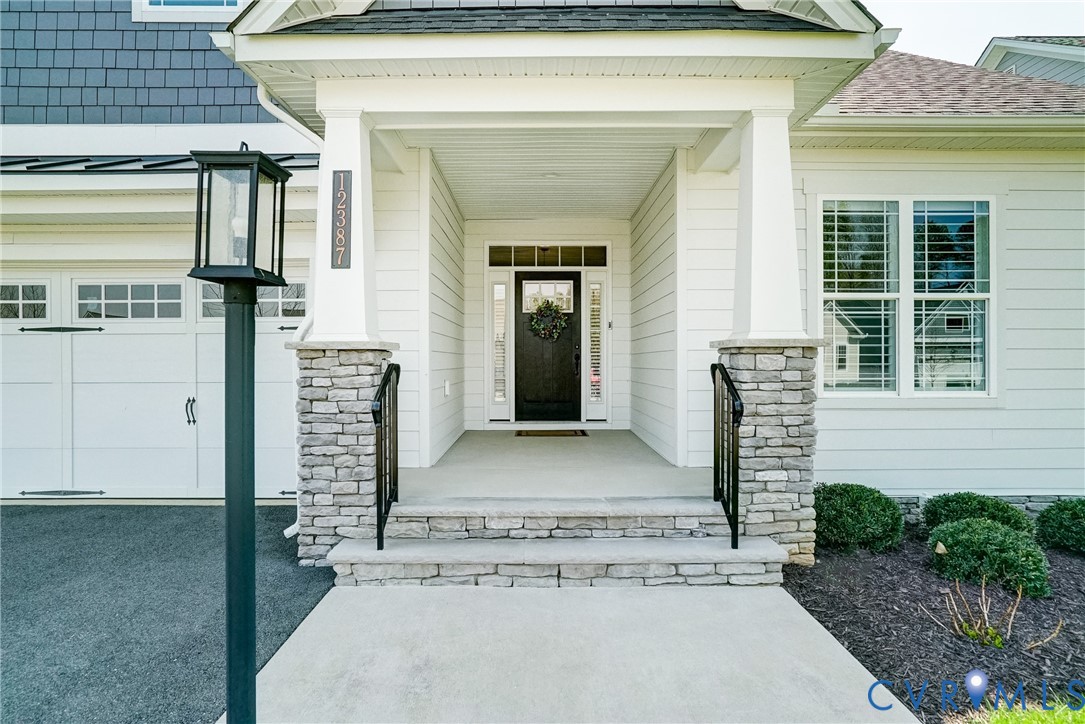 12387 S Readers Circle