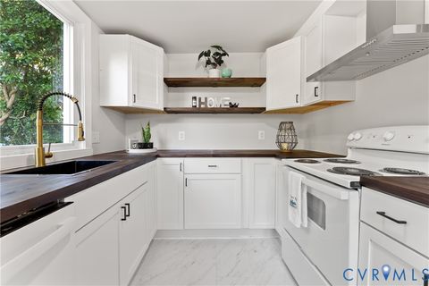 Tiny photo for 26 Marshall Avenue, Colonial Beach, VA 22443 (MLS # 2612101)
