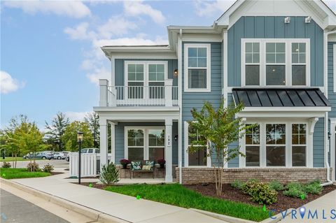 Photo of 5304 Twisting Vine Lane #102, Glen Allen, VA 23059 (MLS # 2602922)