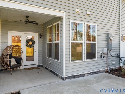 Tiny photo for 18536 Palisades Ridge, Moseley, VA 23120 (MLS # 2533105)