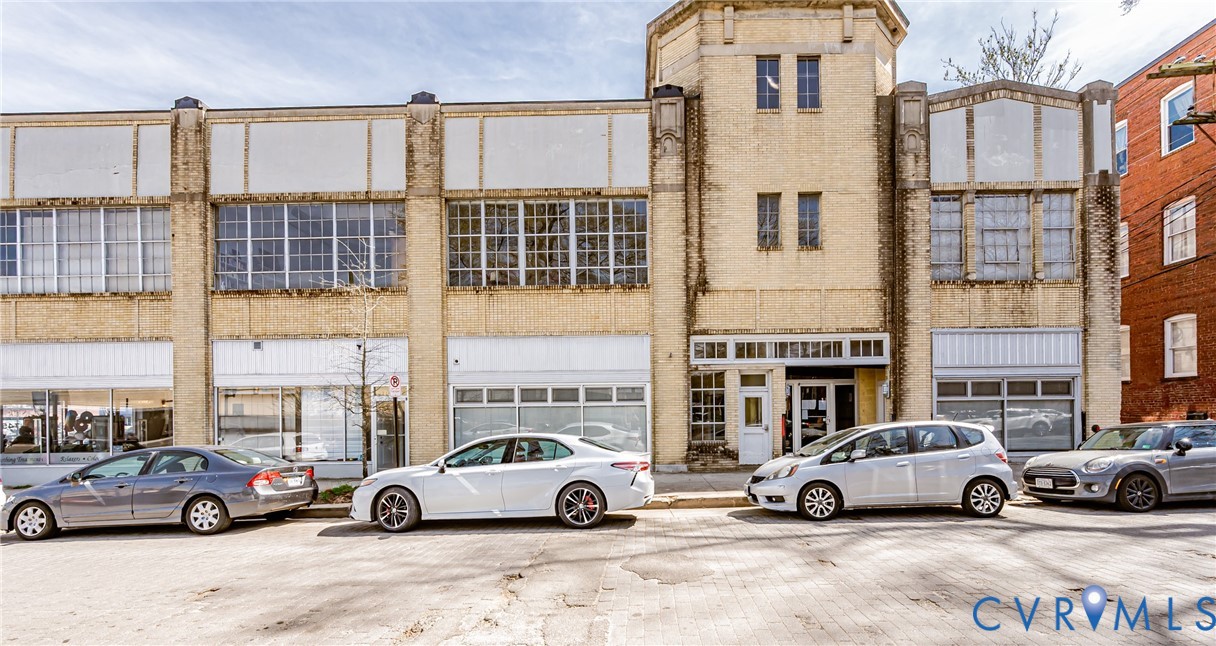 1657 W Broad Street 7