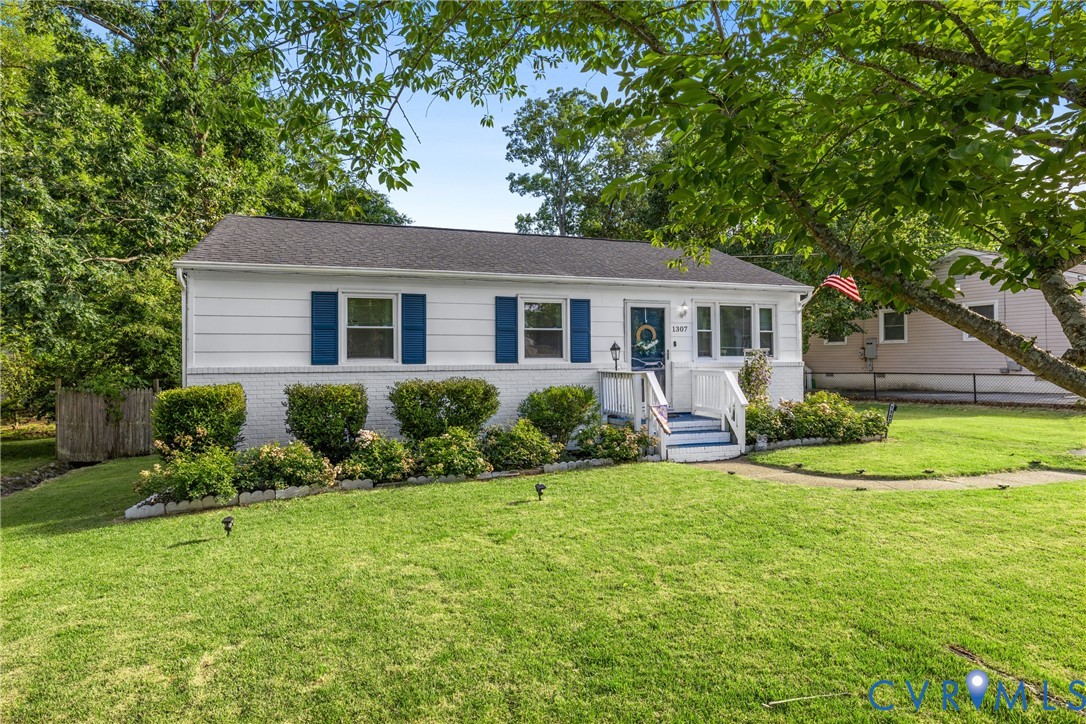 1307 Enon AVE