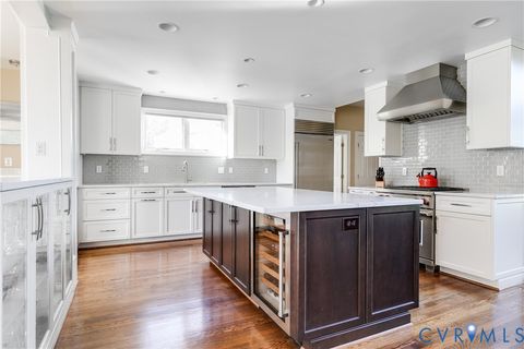 Tiny photo for 10 Tow Path Circle, Richmond, VA 23221 (MLS # 2533639)