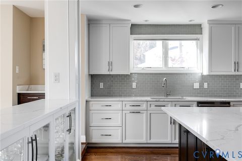 Tiny photo for 10 Tow Path Circle, Richmond, VA 23221 (MLS # 2533639)