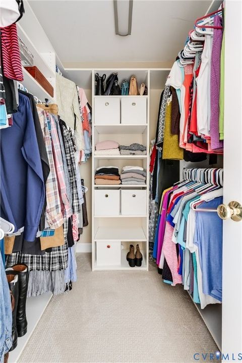 Tiny photo for 10 Tow Path Circle, Richmond, VA 23221 (MLS # 2533639)