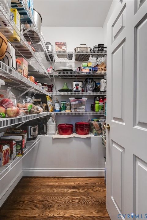 Tiny photo for 10 Tow Path Circle, Richmond, VA 23221 (MLS # 2533639)