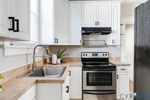 Tiny photo for 3228 Hanes Avenue, Richmond, VA 23222 (MLS # 2625514)