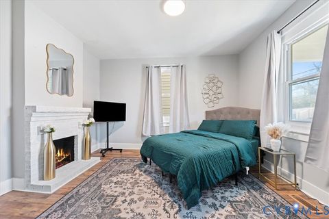 Tiny photo for 1011 Melville Street, Petersburg, VA 23803 (MLS # 2613505)