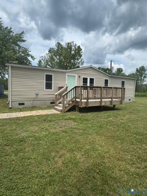 Photo of 18384 Wakefield Road, Courtland, VA 23837 (MLS # 2617426)