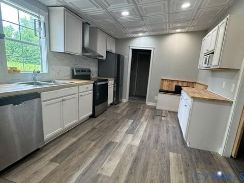 Tiny photo for 18384 Wakefield Road, Courtland, VA 23837 (MLS # 2617426)