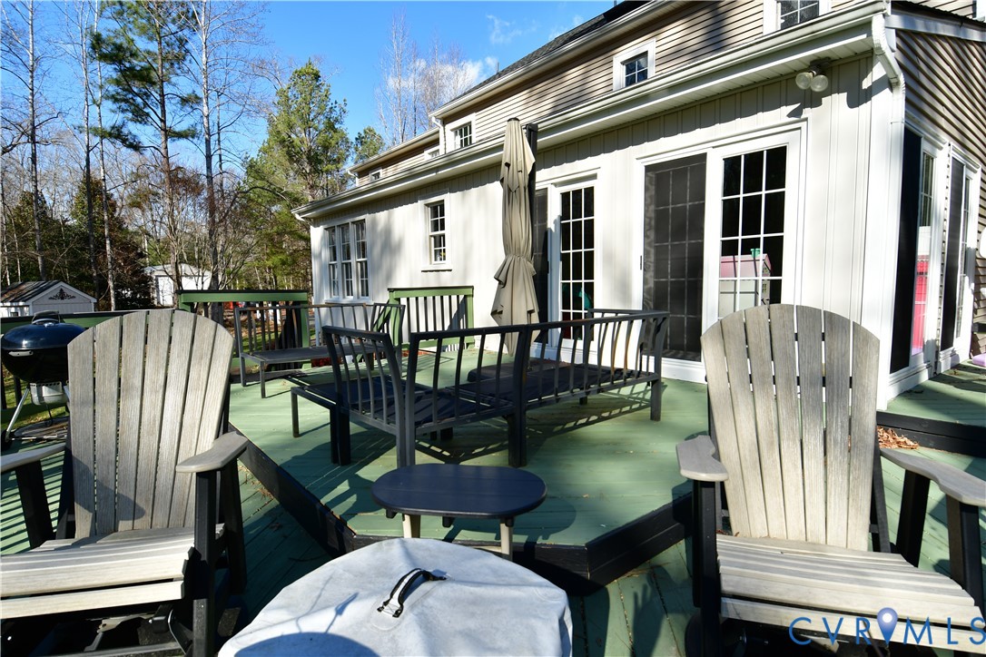 9101 Woodpecker Road